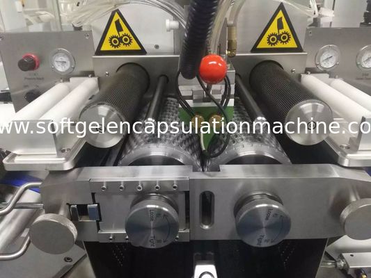 Machine pharmaceutique d'encapsulation de R&amp;D Softgel avec S403 de petite capacité