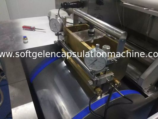 S403 certificat mou automatique de la CE de machine d'encapsulation de gel de R&amp;D Softgel