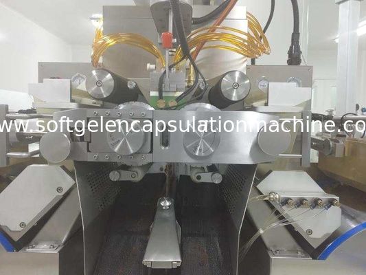 machine classique d'encapsulation de Softgel de la conception 13kw pour l'huile de poisson, huile d'ail, remplir de vatamin