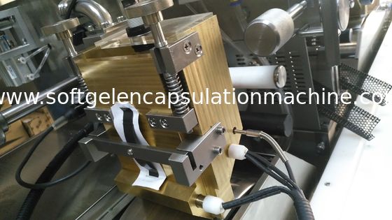 Remplissage mou d'huile de poisson de machine de gélule Ss316/pétrole de vitamine